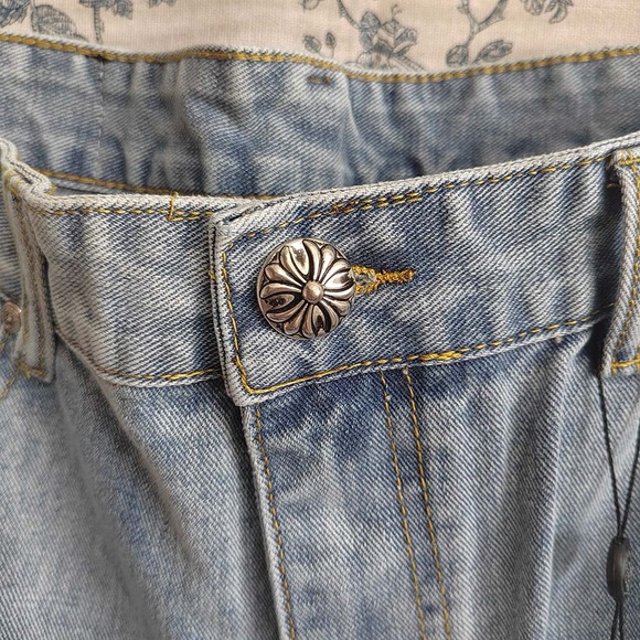 Chrome Hearts Blue Jeans With Pink Crosses - Picture 7 of 13